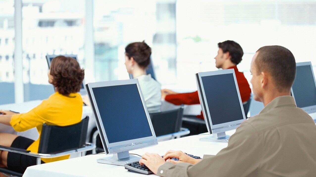 Datos de contacto de nuestros equipos de atención al cliente y nuestras oficinas en el Reino Unido.